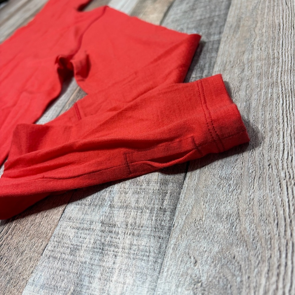 Lululemon Turtleneck Top Womens 6 Red Merino Wool Thumbhole Athletic Base Layer - Picture 2 of 10